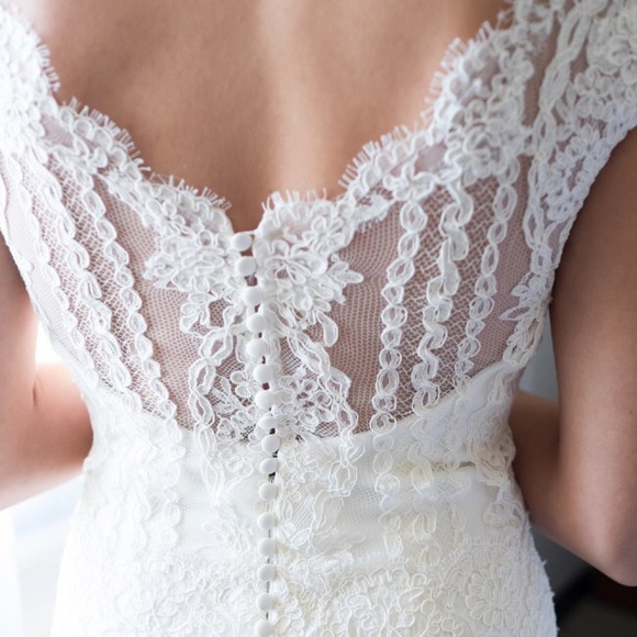 Wedding dress! - Picture 6 of 7